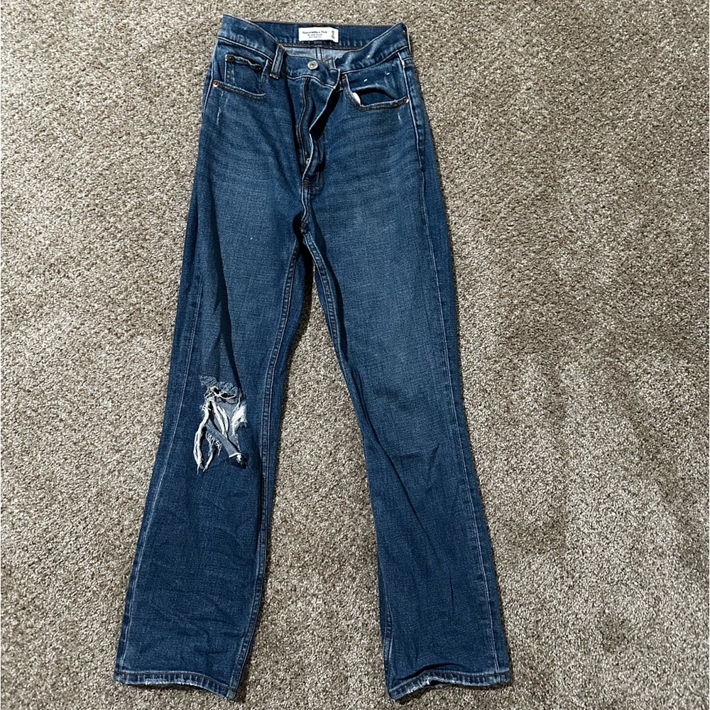 Abercrombie Ultra High Rise Ankle Straight Jean